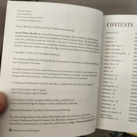 The Pocket Book of Stones - Picture 4 of 8